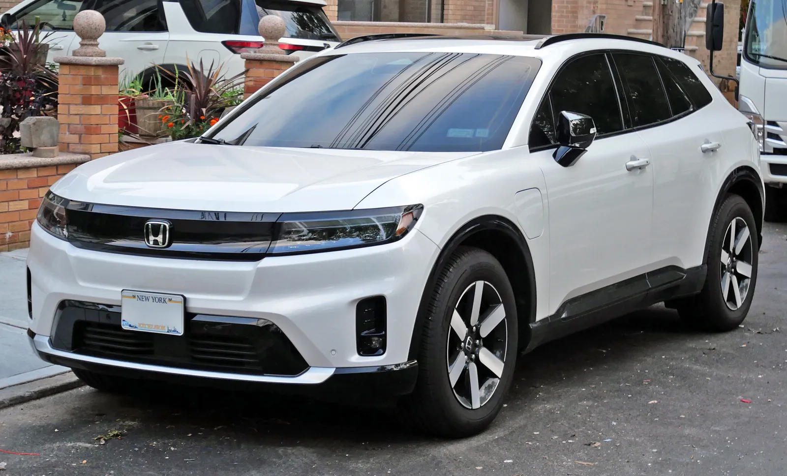 Honda Prologue Touring, the GM-co-developed electric SUV whose U.S. sales are ending after the 2026 model year