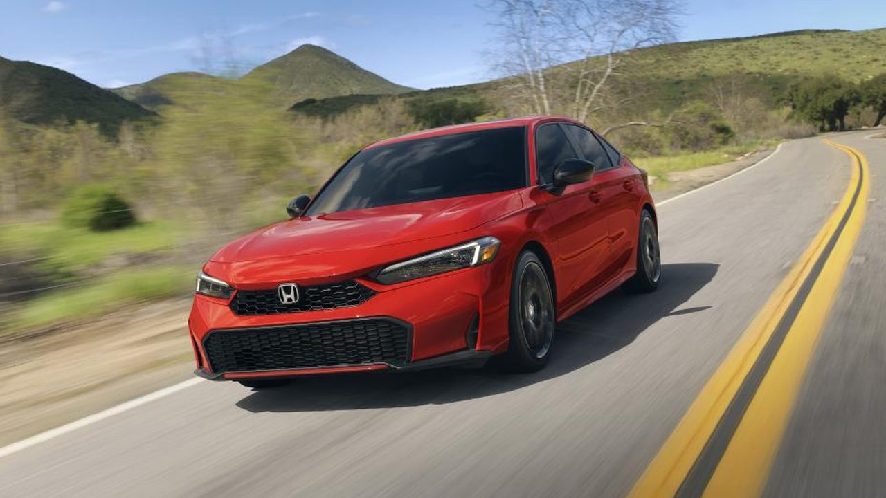 Honda Civic interior and design detail in an August offer-reset story