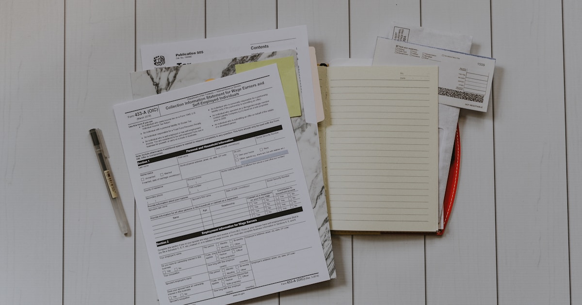 Honda lease and finance paperwork for Vaughan newcomer buyers