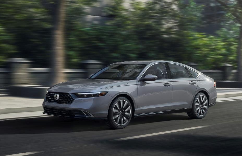 Honda Accord Hybrid for Vaughan drivers comparing a midsize sedan against compact SUVs
