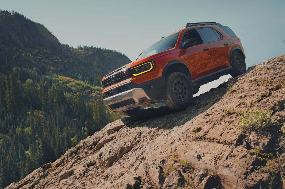 2026 Honda Passport TrailSport two-row SUV exterior