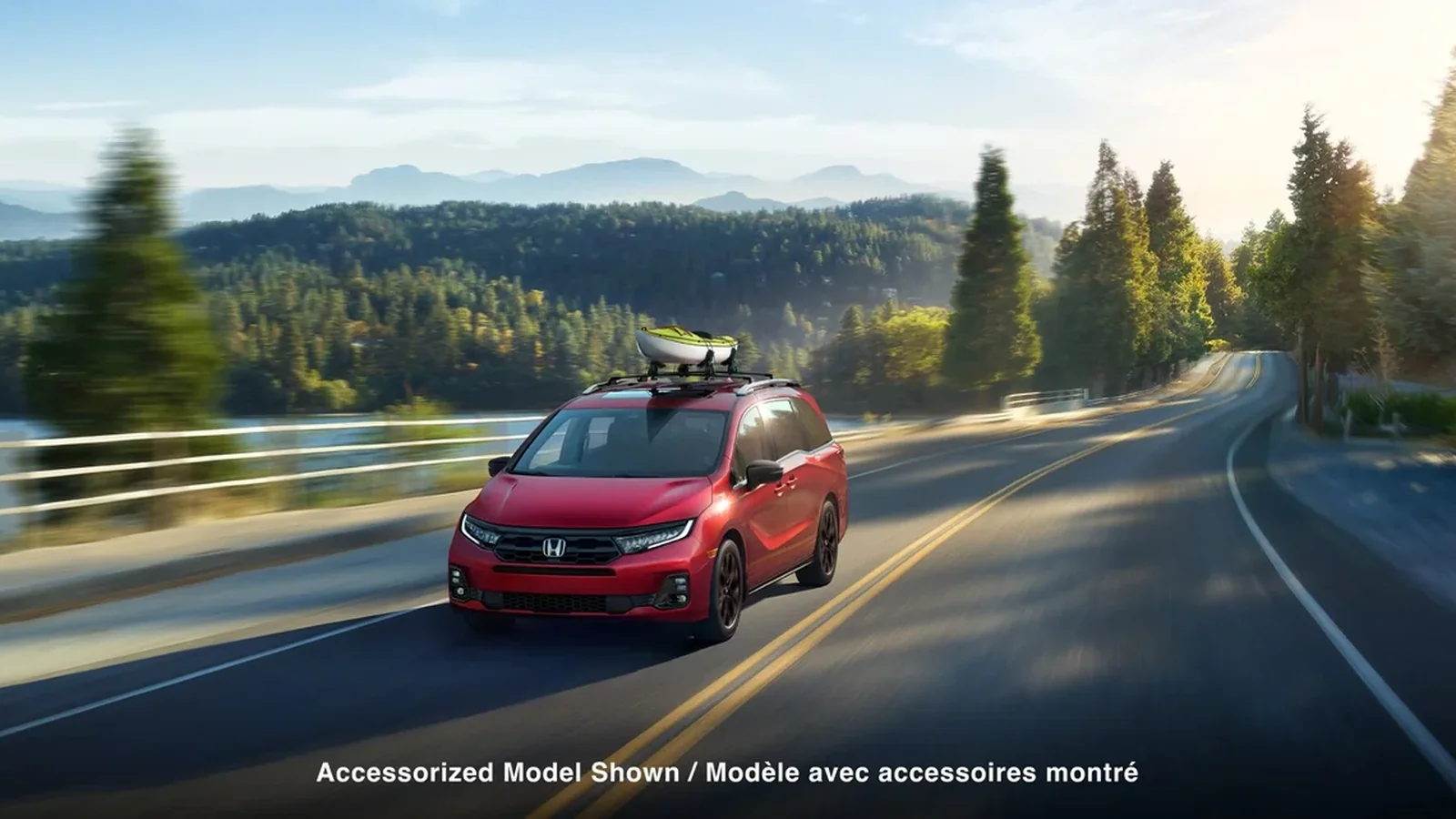 2026 Honda Odyssey &mdash; exterior styling (Canadian model), accessorized model shown