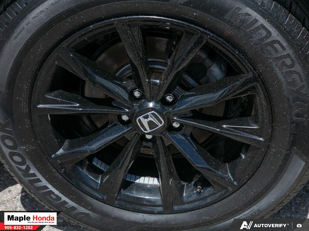2024 Honda CR-V Sport AWD driver 视角的中控台