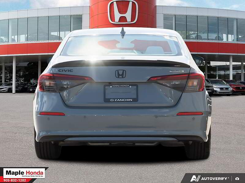 2023 Honda Civic Touring 正后方视角