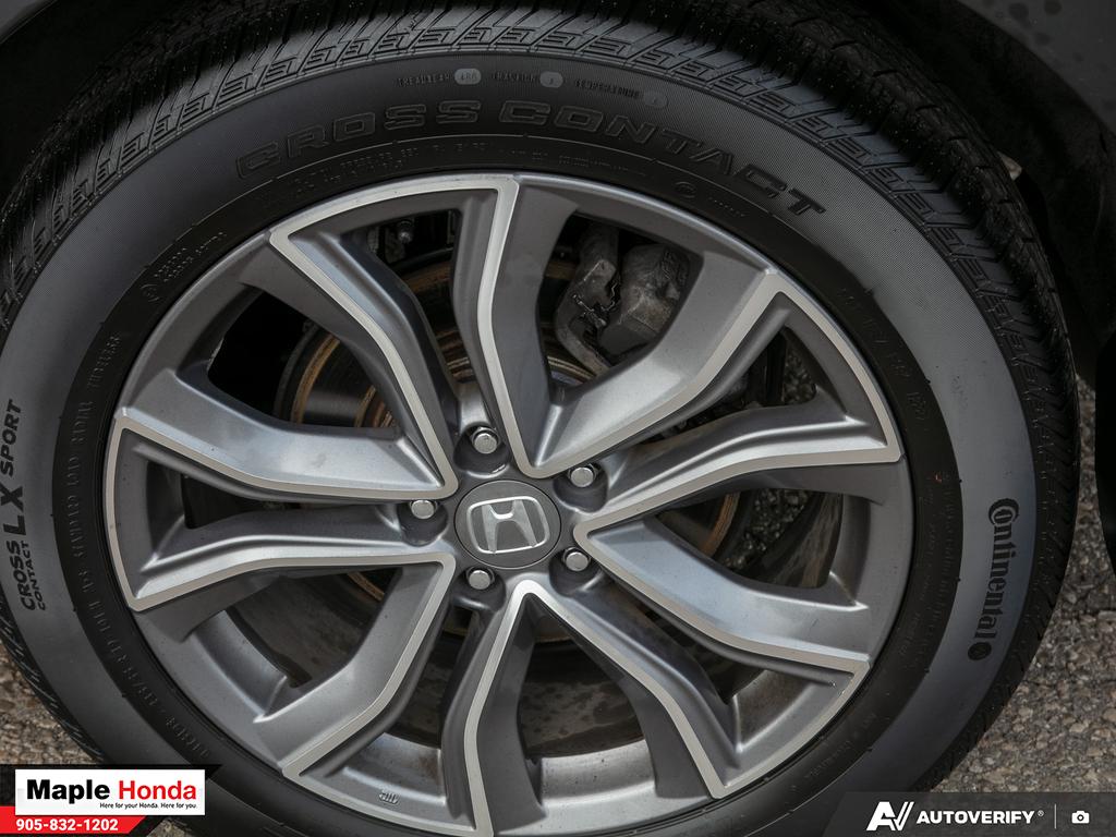 2022 Honda CR-V Touring driver 视角的中控台