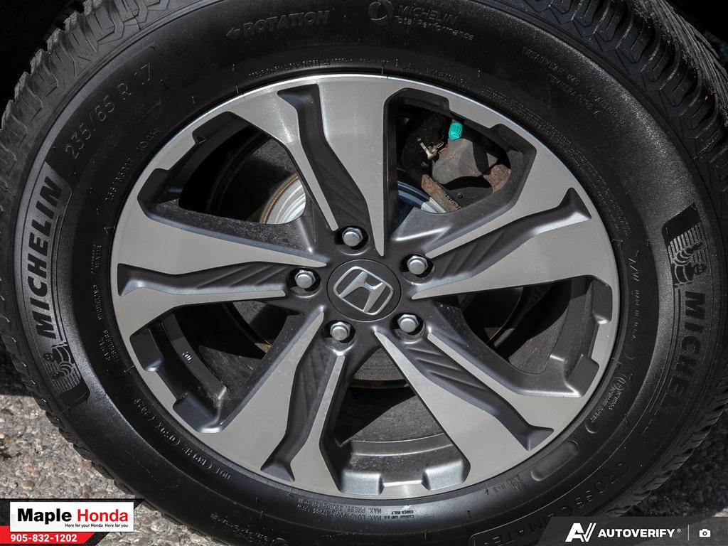 2018 Honda CR-V LX driver 视角的中控台
