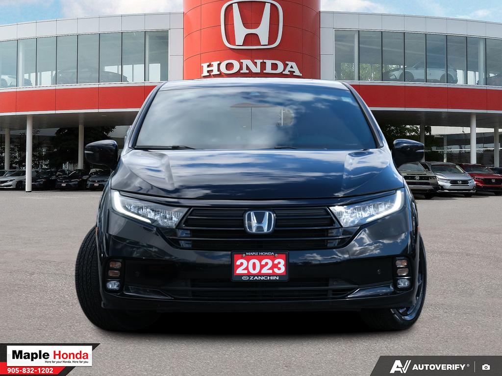 2023 Honda Odyssey Black Edition — front straight-on view